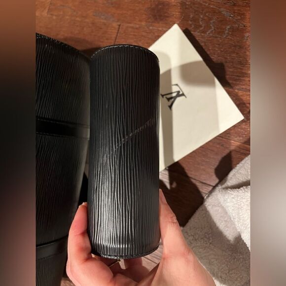 Louis Vuitton Soufflot M52222 Epi‎ Leather Noir Black With Pouch - Picture 15 of 16